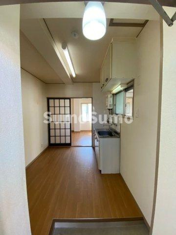 マンション輪泉の玄関