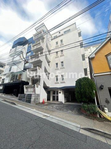 マンション桂の外観