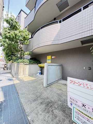 ビエント六甲の駐車場