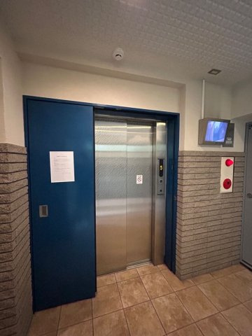 メゾン・ド・ヴィレ　須磨潮見坂のロビー