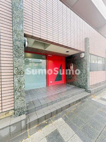 パインコート浜芦屋のエントランス|建物の内部です