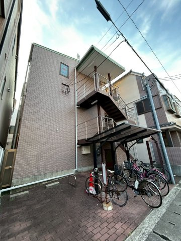 マンション吉田の外観