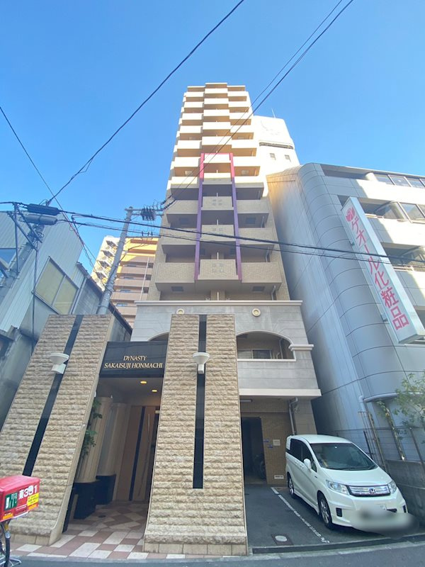 ディナスティ堺筋本町の外観