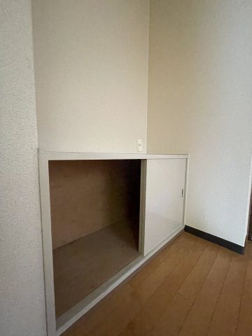 神戸市兵庫区熊野町４丁目の賃貸マンションの収納