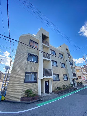マンション西宮の外観
