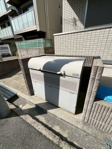 メゾン・ド・リオ　（甲子園町）のエントランス
