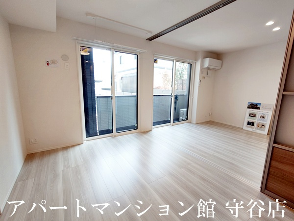 ベルグランデの駐車場