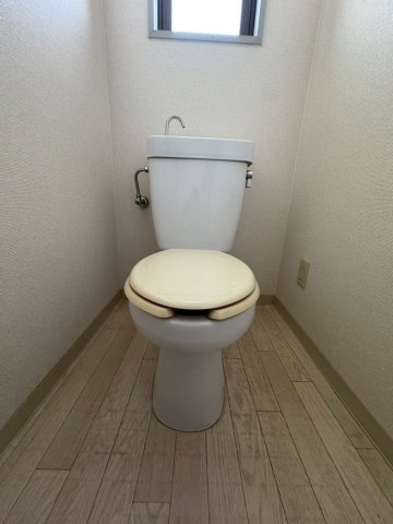メゾン・ド・エミナンスのトイレ|ゆったりとした空間のトイレです