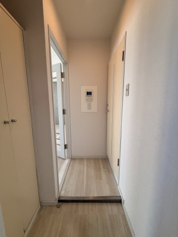 パインコート浜芦屋の玄関