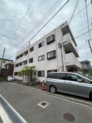 パレドルミエールの外観