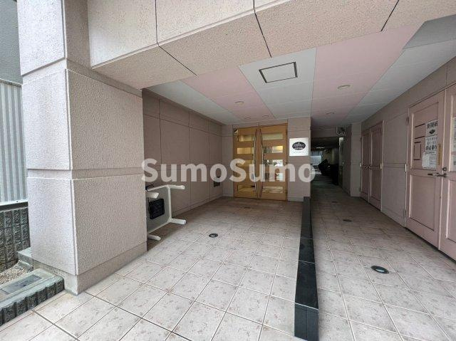 ディナスティ松屋町Ⅱのエントランス
