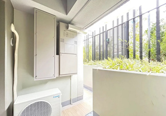 【バルコニー】