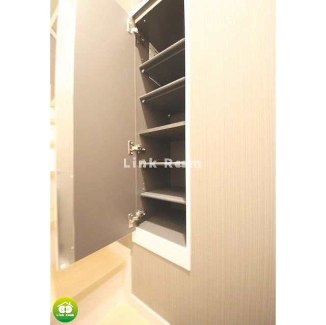 ブライトテラス大島の玄関