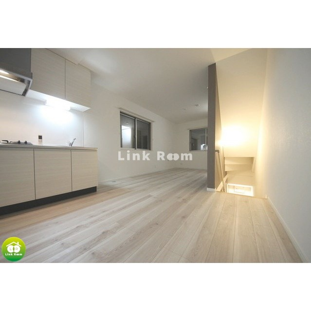 ブライトテラス大島の居間・リビング