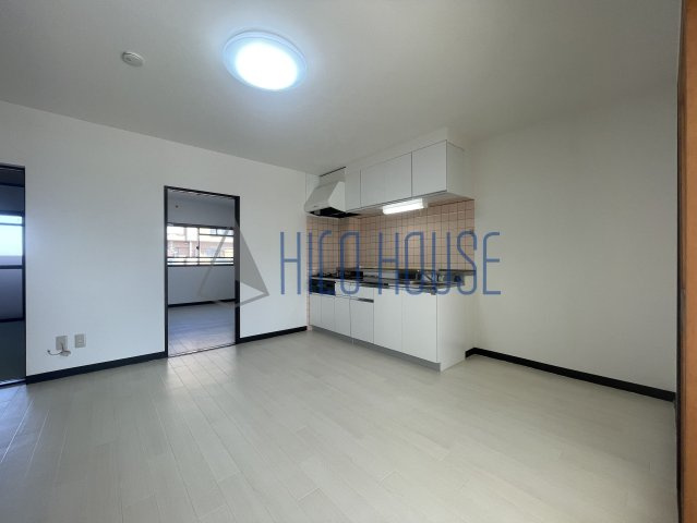 リリーヴィレッジⅡの居間・リビング