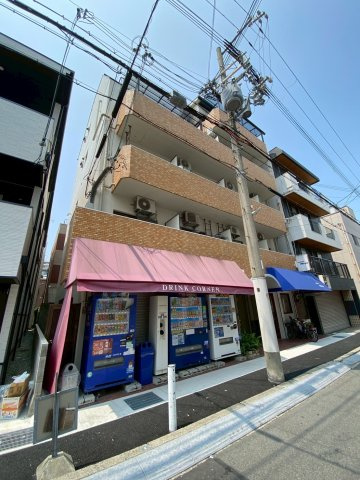 マンション幸宝Ⅱの外観