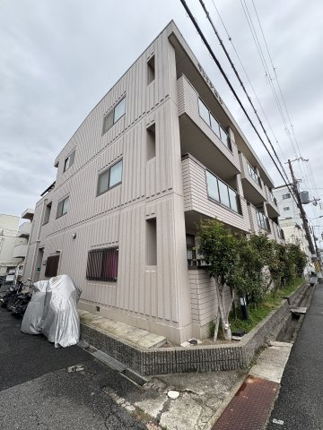 マリッチ塚本の外観