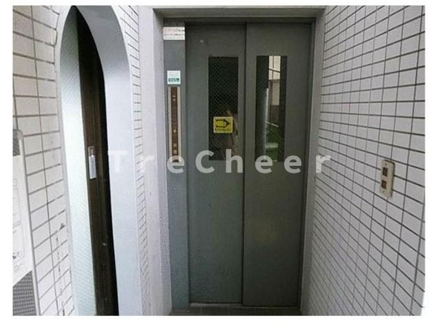 ＤＲＳ第３ビルのエントランス