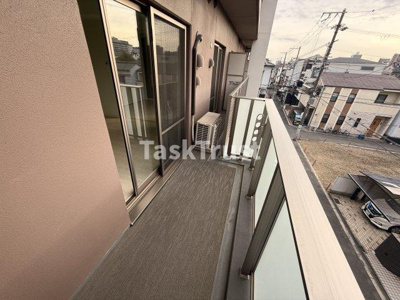 【バルコニー】 | クロシェット関目