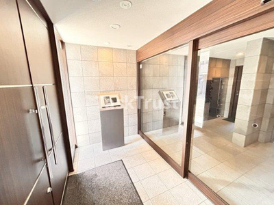 【エントランス】 | クロシェット関目