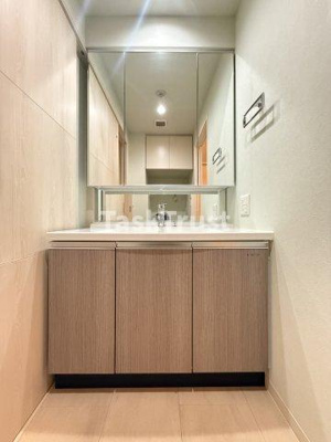 【洗面所】 | クロシェット関目