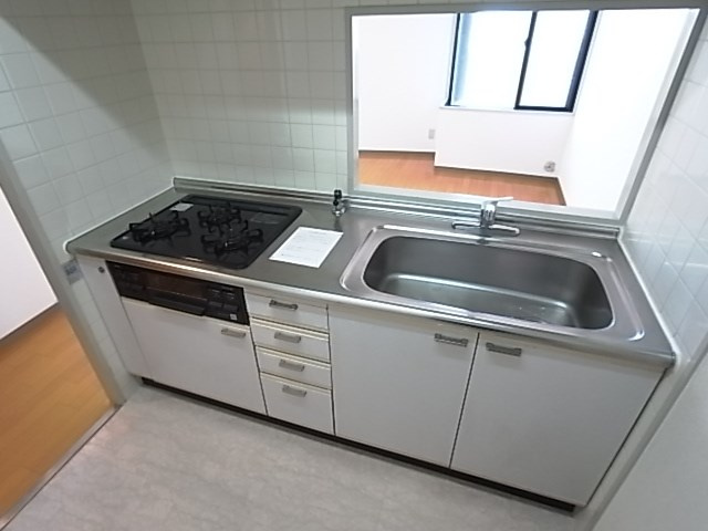 メゾンドール夙川台のキッチン