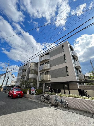 メゾンドール夙川台の外観
