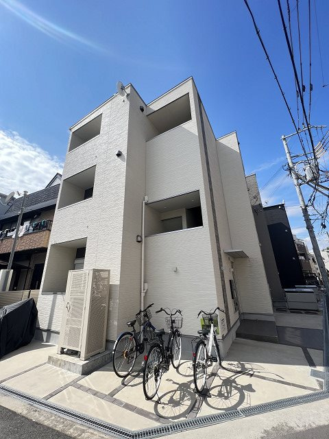 ハーモニーテラス歌島Ⅳの外観