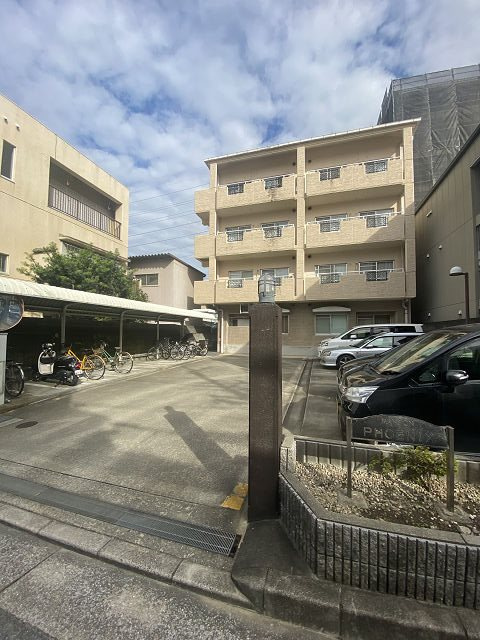 マンションフェニックスの外観