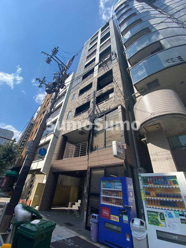 メゾンキコー靭本町の外観