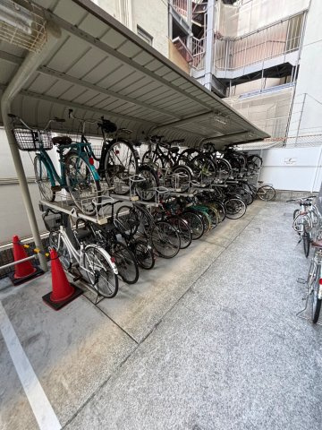 ミュプレ北浜の駐車場