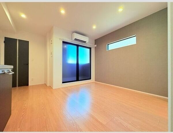 Cherim日比野Graceの居間・リビング