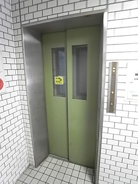メイナー新神戸の外観