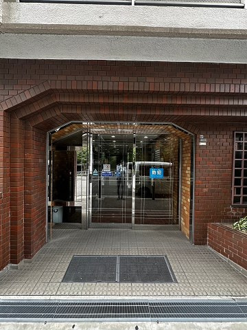 マンション北堀江のエントランス|毎日通るエントランスはこのようになっています