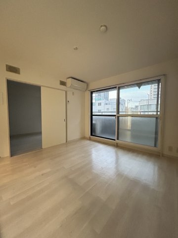 大阪市浪速区戎本町１丁目の賃貸マンションの居間・リビング
