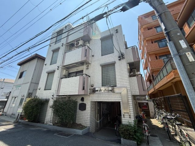 神戸市東灘区深江南町２丁目の賃貸マンションの外観