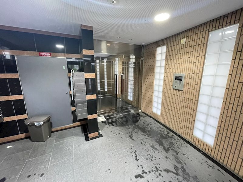 メゾン・デ・ノムラ東心斎橋のロビー