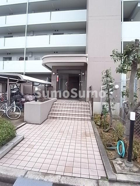マンションピアのエントランス|建物の内部です