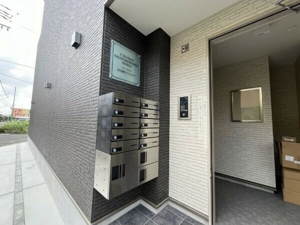 ジーメゾン名古屋松下イエシアのエントランス