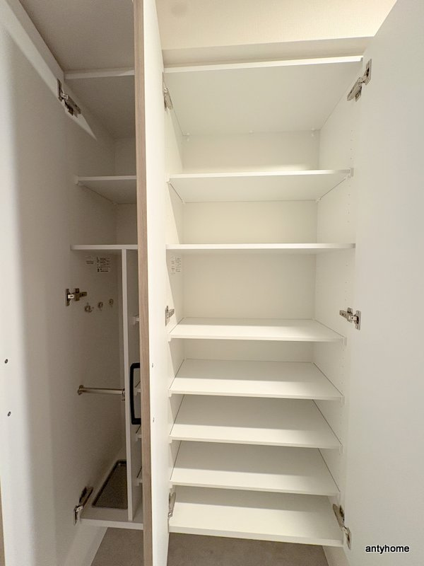 SUNREGIS NAMBA　仲介手数料無料の収納