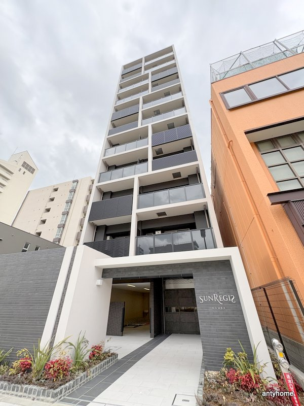 SUNREGIS NAMBA　仲介手数料無料の外観