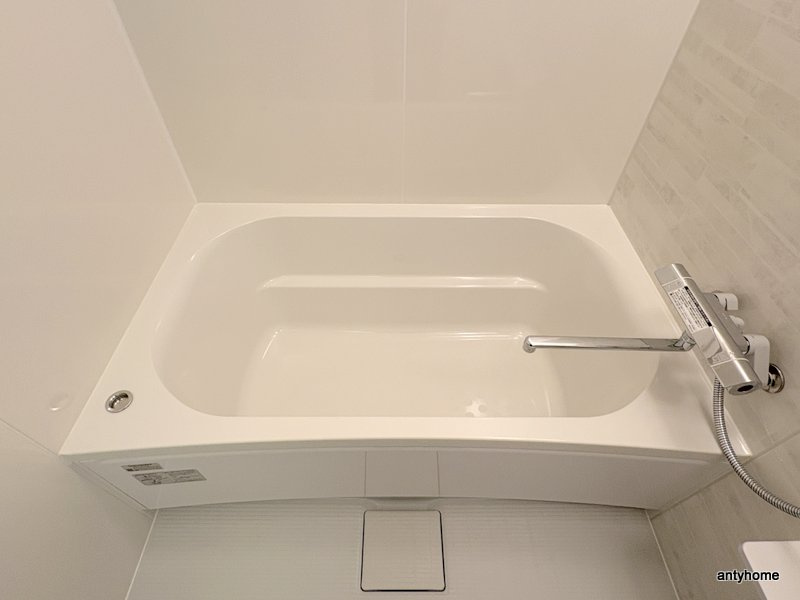 SUNREGIS NAMBA　仲介手数料無料の浴室