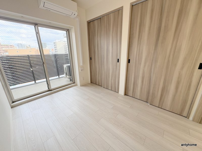 SUNREGIS NAMBA　仲介手数料無料の寝室