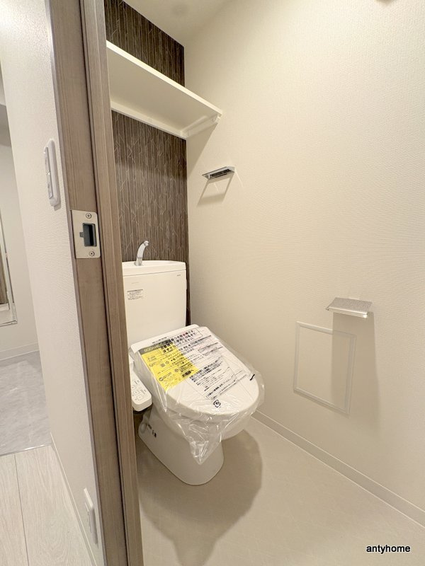 SUNREGIS NAMBA　仲介手数料無料のトイレ