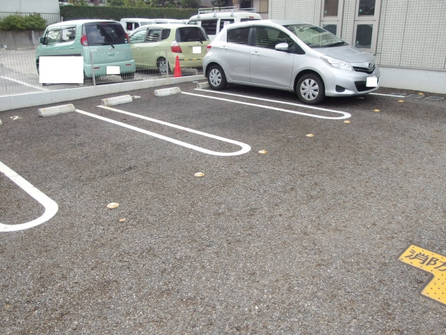 エル・デュ・アンジュの駐車場