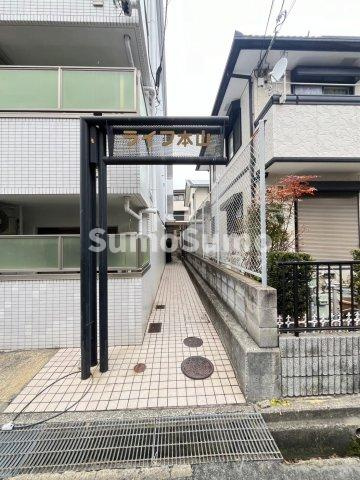 ライフ本山のエントランス|ゆとりのあるエントランスです