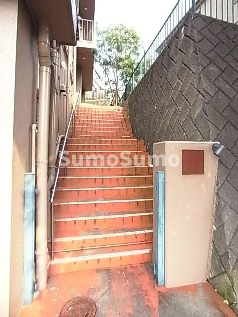 ラムール長田のエントランス