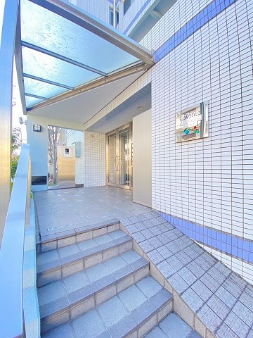 リーヴェンス甲子園口の外観