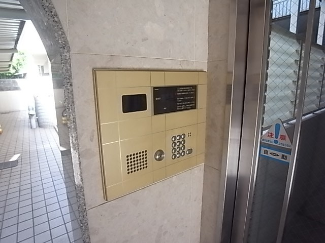 ランドール六甲の外観