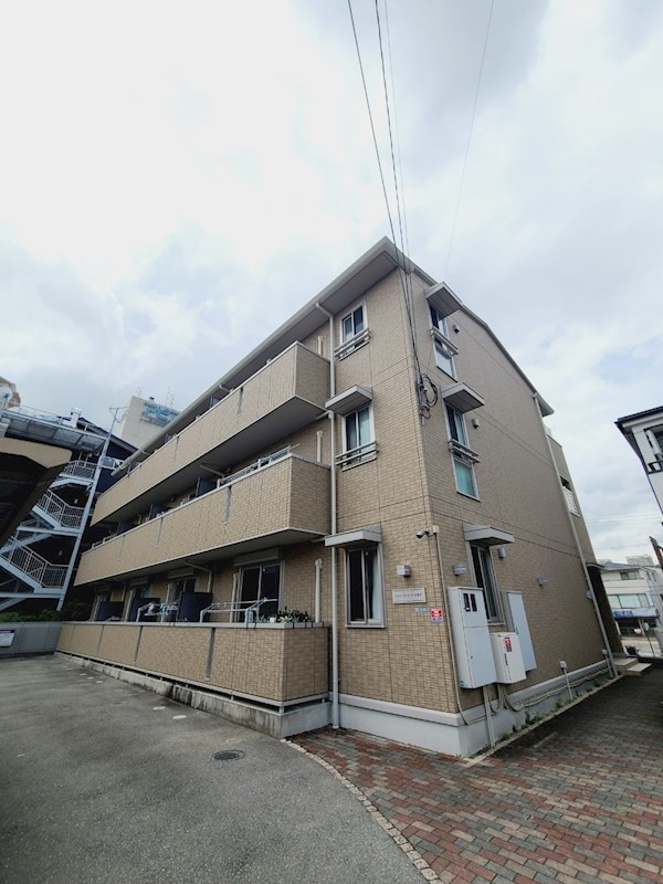 フォレストコート逆瀬川